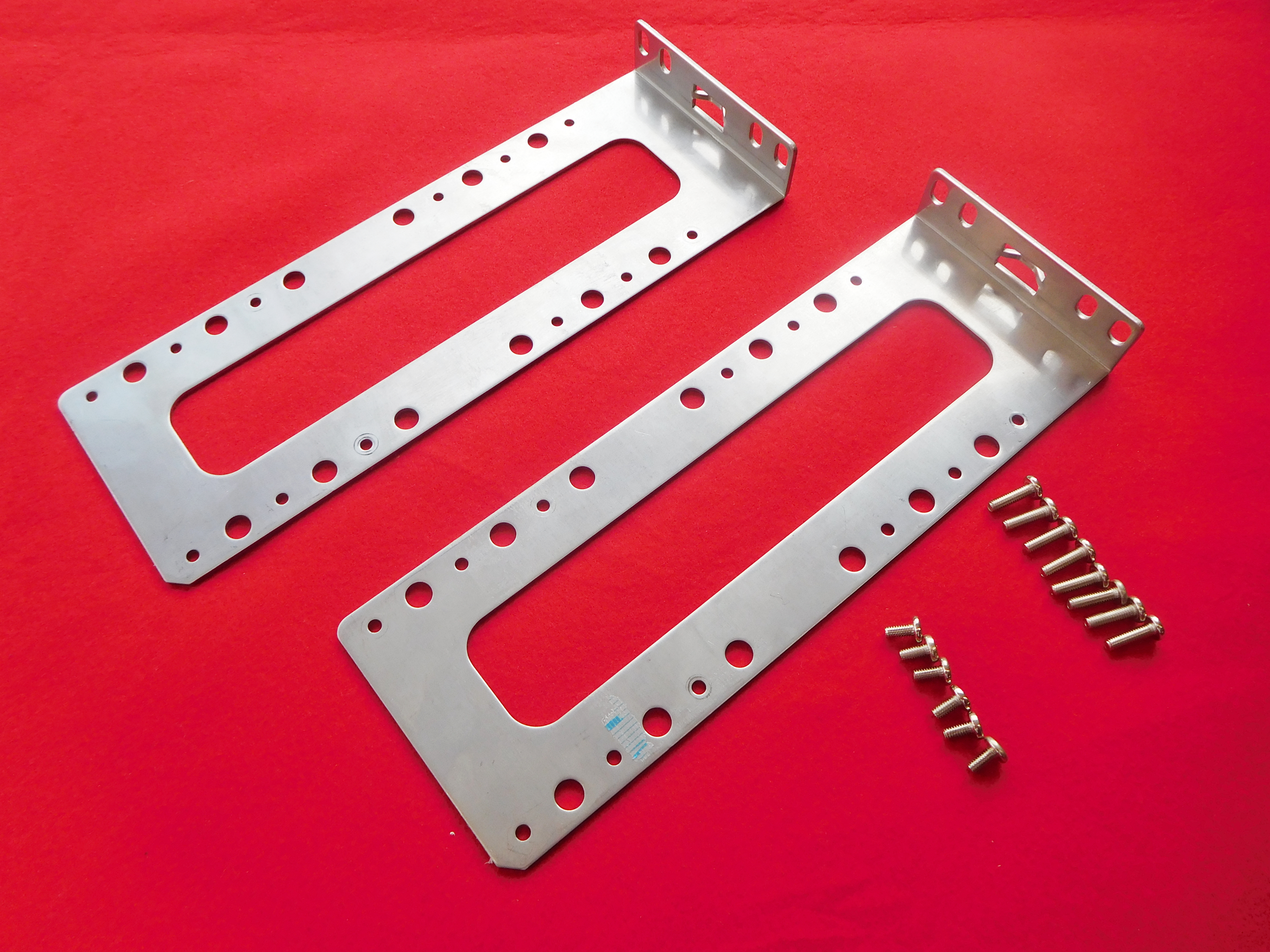 CHS2U RACK MOUNT KIT